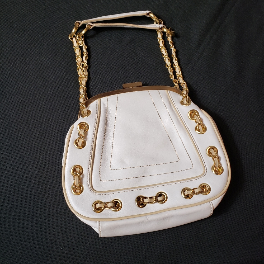 Gianni Bini white leather & gold chain trim purse
